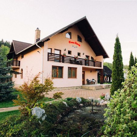 Casa Rares 스체비차 외부 사진